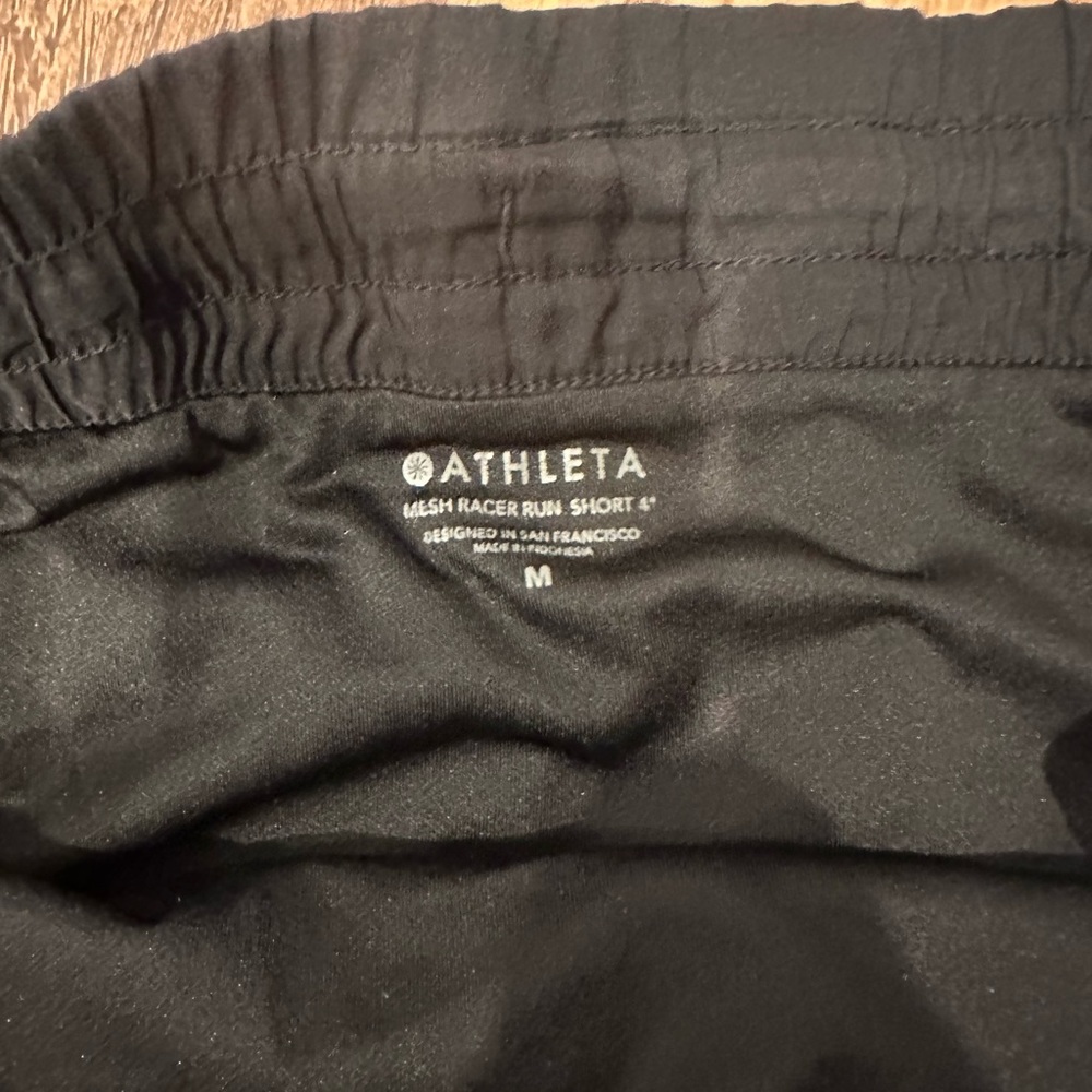 Athleta Mesh Racer Run shorts
